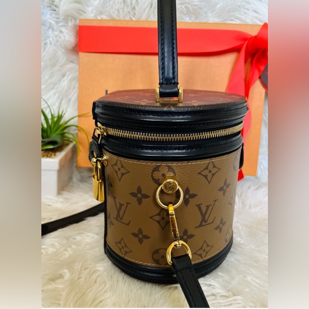Louis Vuitton Monogram Reverse Handbag - Picture 4 of 14